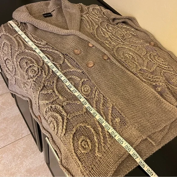 Tribal Lagenlook double breasted buttondown poncho cardigan, chunky knit OS - Picture 9 of 11